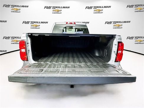 Used 2018 Chevrolet Silverado 1500 LT w/ Redline Edition image 26