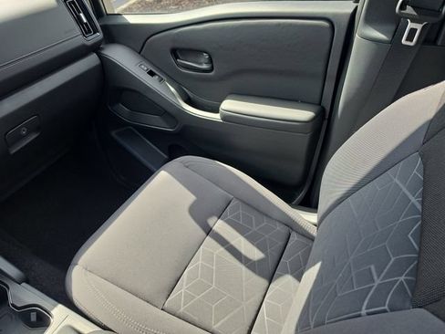 New 2026 Nissan Frontier SV w/ SV Convenience Package RWD image 15