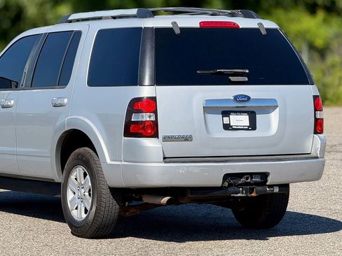 Used 2009 Ford Explorer XLT RWD image 16