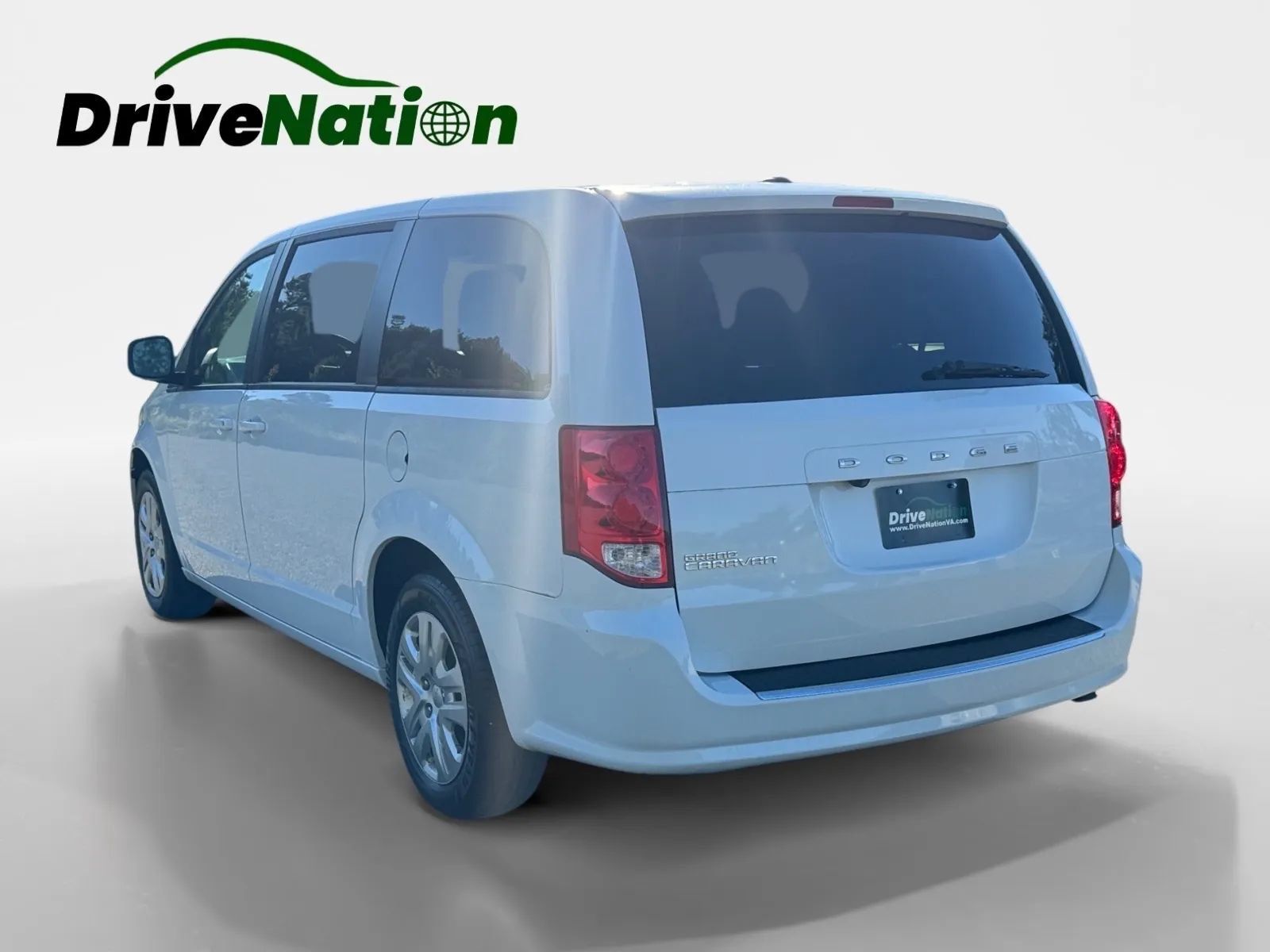 Used 2018 Dodge Grand Caravan SE w/ UConnect Hands-Free Group FWD image 7