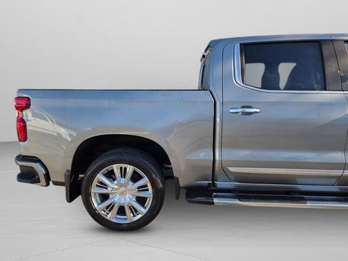 New 2026 Chevrolet Silverado 1500 High Country w/ High Country Premium Package image 18