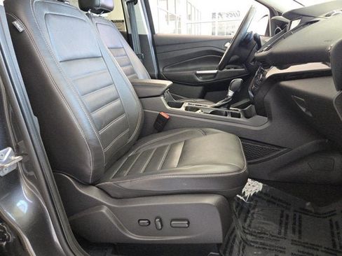Used 2017 Ford Escape Titanium AWD/4WD image 3