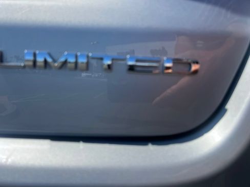 Used 2025 Jeep Compass Limited AWD/4WD image 47