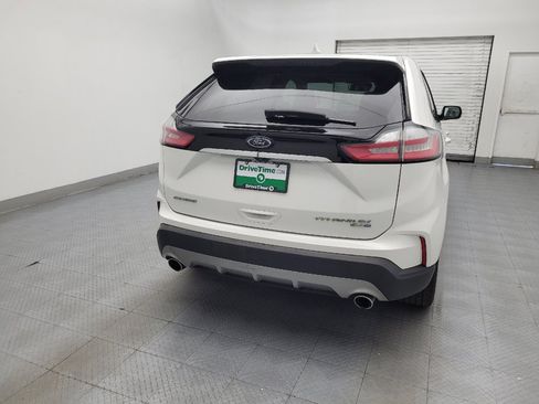 Used 2020 Ford Edge Titanium AWD/4WD image 7