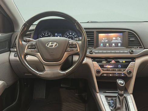 Used 2018 Hyundai Elantra Value Edition FWD image 25