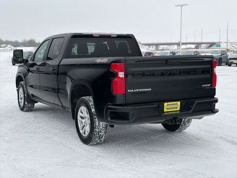 Used 2022 Chevrolet Silverado 1500 RST w/ Max Trailering Package image 8