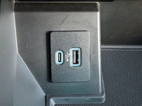 Used 2021 Ford F150 Lariat w/ Equipment Group 502A High image 22