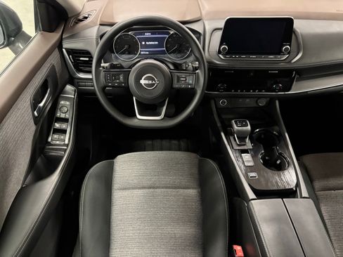 Used 2023 Nissan Rogue SV FWD image 12