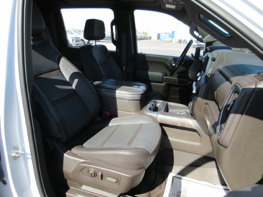 Used 2022 GMC Sierra 3500 Denali w/ Denali Ultimate Package AWD/4WD image 26