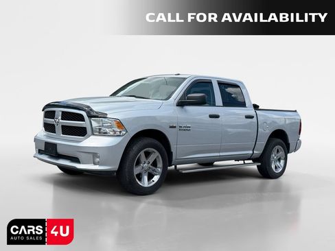 Used 2018 RAM 1500 Express w/ Express Value Package AWD/4WD image 3