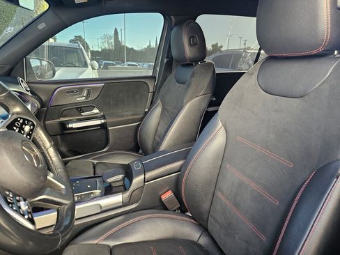 Used 2021 Mercedes-Benz GLB 250 image 6