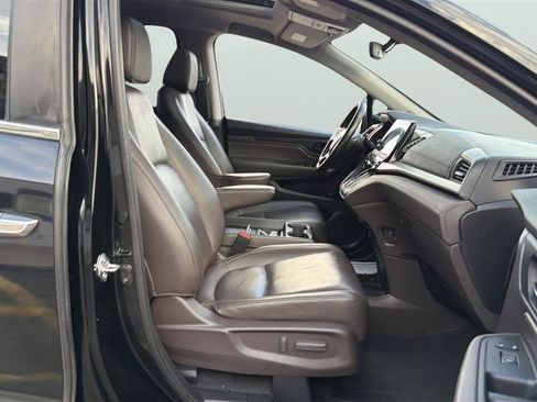 Used 2018 Honda Odyssey EX-L image 13