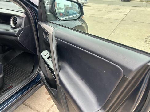 Used 2017 Toyota RAV4 Limited image 34