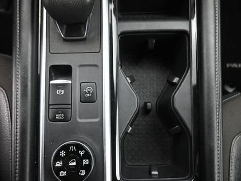 Used 2023 Nissan Pathfinder SL AWD/4WD image 21