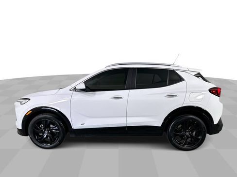 Used 2025 Buick Encore GX Sport Touring FWD image 5