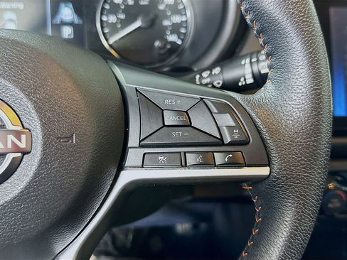 Used 2022 Nissan Kicks SR w/ Premium Package image 23