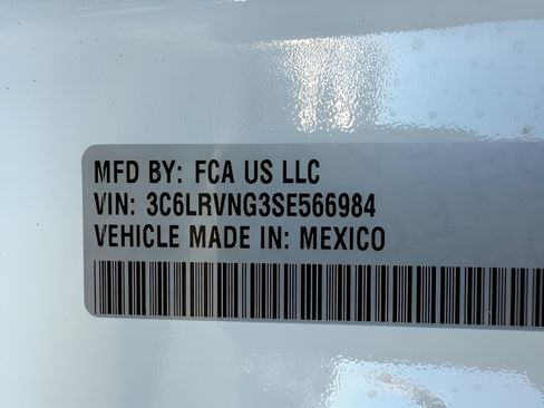 New 2025 RAM ProMaster 1500 w/ Convenience Group FWD image 32