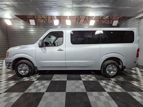 Used 2018 Nissan NV 3500 SV w/ Navigation Package RWD image 8