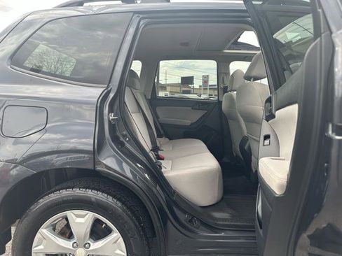 Used 2015 Subaru Forester 2.5i Premium w/ All-Weather Package image 16