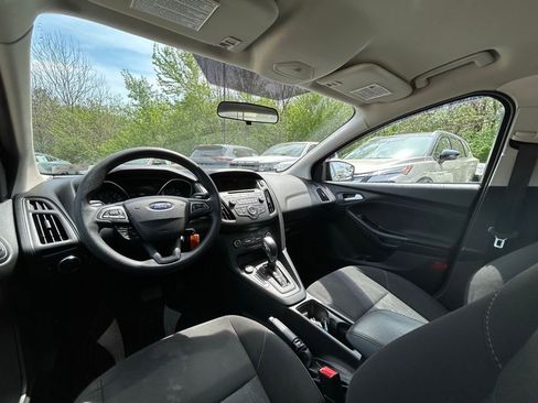 Used 2016 Ford Focus SE image 5