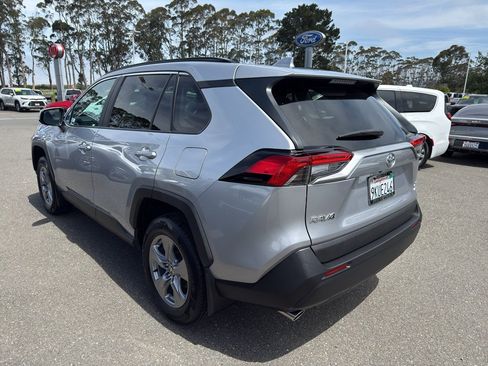Used 2024 Toyota RAV4 XLE AWD/4WD image 9
