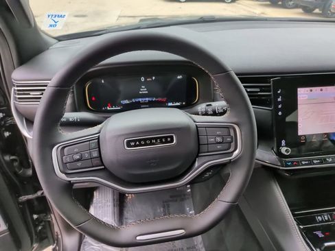 Used 2026 Jeep Grand Wagoneer Limited image 24