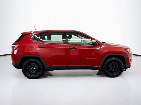 Used 2018 Jeep Compass Sport FWD image 10