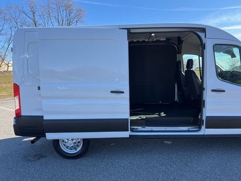 Used 2023 Ford Transit 250 Medium Roof AWD w/ Load Area Protection Package image 30