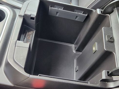 Used 2021 Chevrolet Silverado 3500 High Country image 23