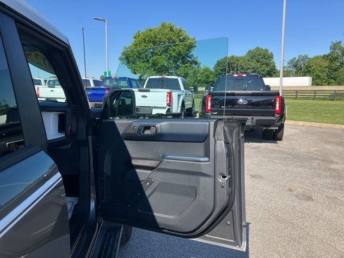 Certified 2025 Ford Bronco Heritage Edition AWD/4WD image 19
