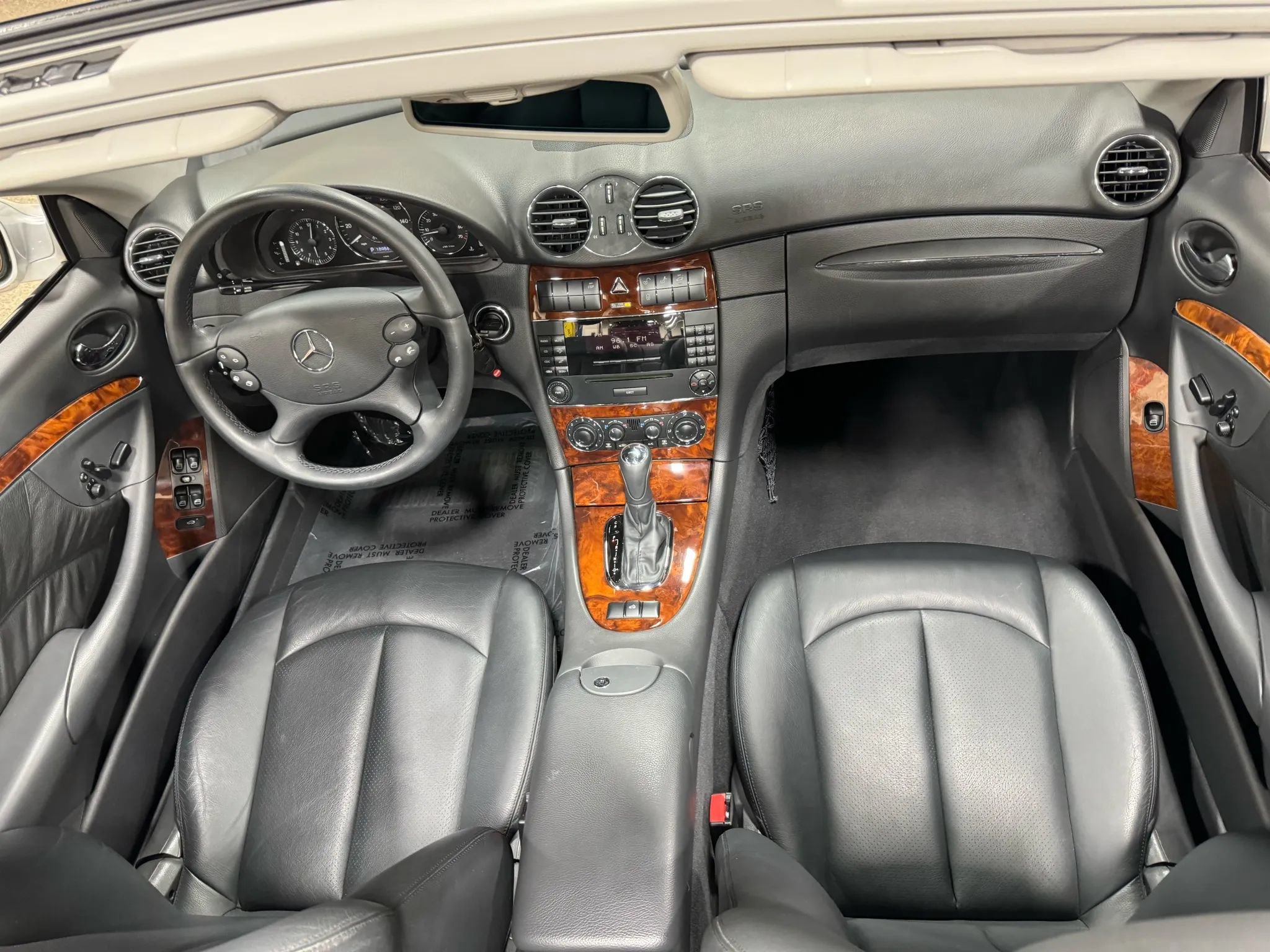 Used 2005 Mercedes-Benz CLK 320 Cabriolet image 60