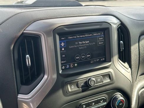 Certified 2023 Chevrolet Silverado 1500 Custom Trail Boss w/ LPO, Dark Essentials Package AWD/4WD image 7