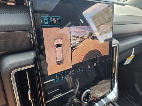 New 2026 GMC Yukon Denali w/ Denali Reserve Package AWD/4WD image 36