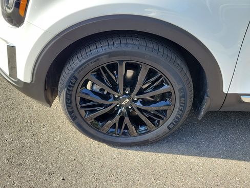 Certified 2021 Kia Telluride SX w/ SX Prestige Package AWD/4WD image 41