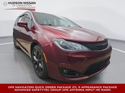 Used 2019 Chrysler Pacifica Touring-L w/ Advanced Safetytec Group