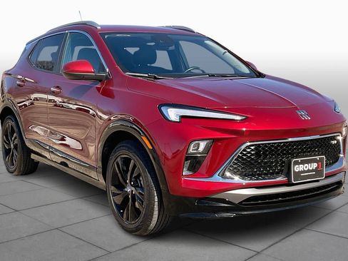 Used 2024 Buick Encore GX Sport Touring image 3