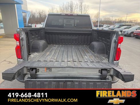 Used 2023 Chevrolet Silverado 1500 ZR2 image 25