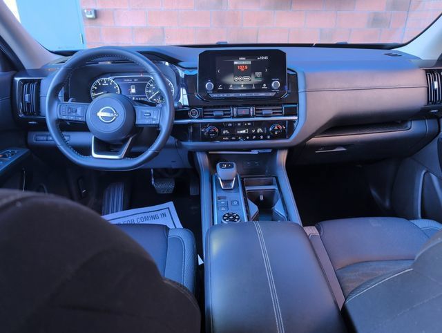 Used 2024 Nissan Pathfinder SV AWD/4WD image 13