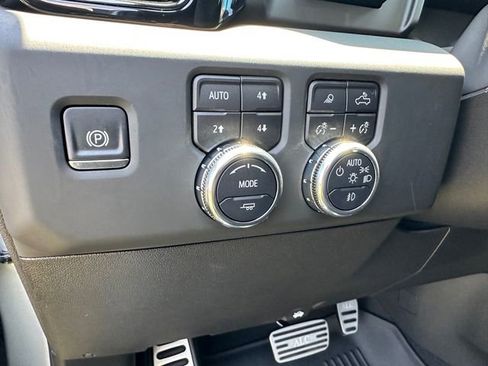 New 2025 GMC Sierra 1500 AT4 w/ AT4 Premium Package image 29