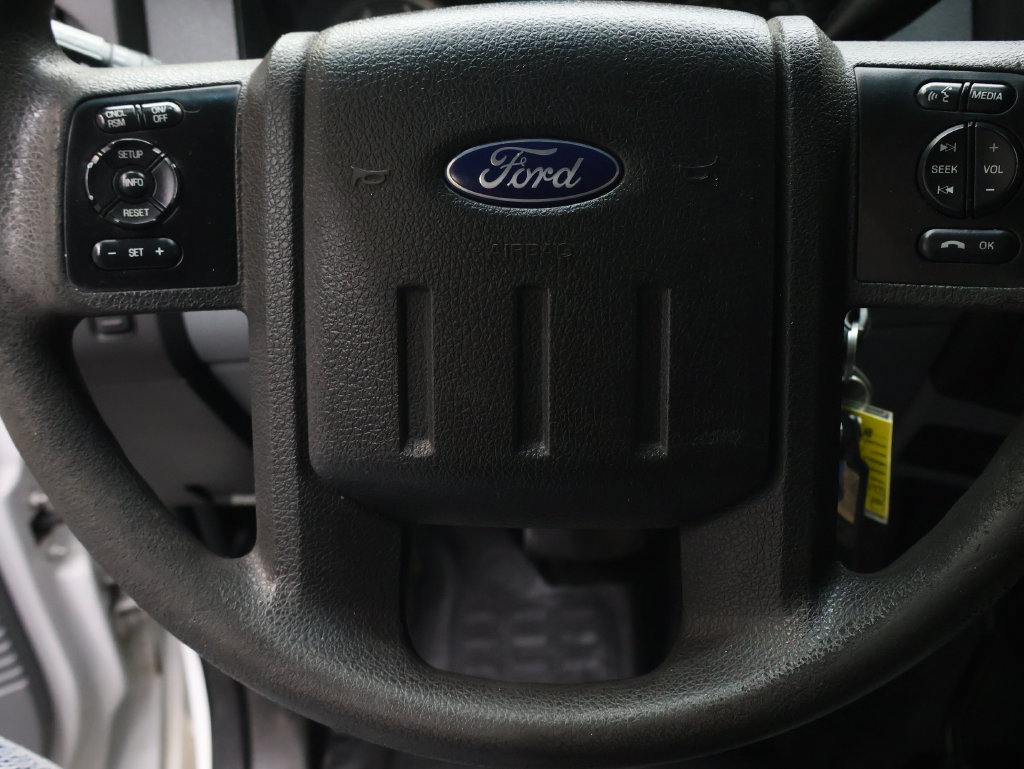 Used 2015 Ford F250 XL w/ Power Equipment Group AWD/4WD image 18