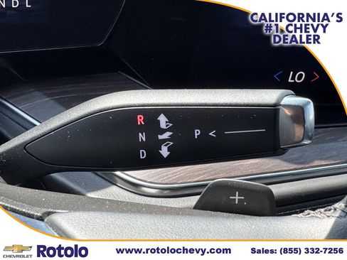 Used 2025 Chevrolet Suburban Z71 AWD/4WD image 26