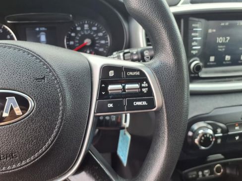 Used 2020 Kia Sorento AWD V6 image 21
