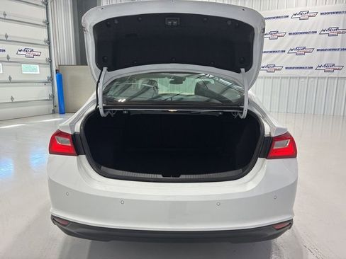 Used 2024 Chevrolet Malibu LT FWD image 36