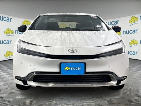 New 2026 Toyota Prius Plug-In Hybrid FWD image 3