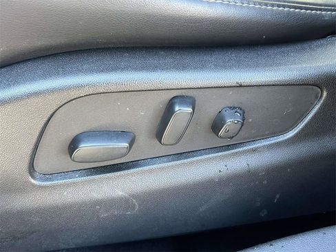 Used 2023 Cadillac XT4 Luxury w/ Cold Weather Package image 28