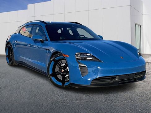 Used 2024 Porsche Taycan GTS image 9