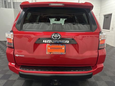 Used 2021 Toyota 4Runner TRD Off-Road image 9