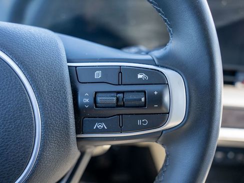 Used 2024 Kia Sportage EX image 22