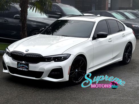 Used 2022 BMW 330i Sedan w/ M Sport Package image 1