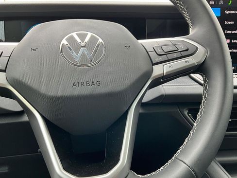 New 2026 Volkswagen Tiguan SE image 21